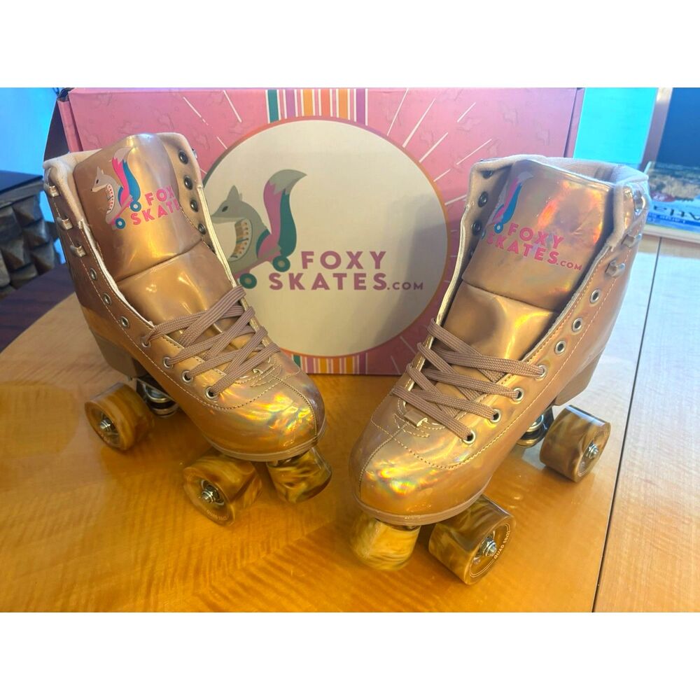 Foxy Skates Groovy Rose Gold Holographic Quad Roller Skates Women’s Size 7
